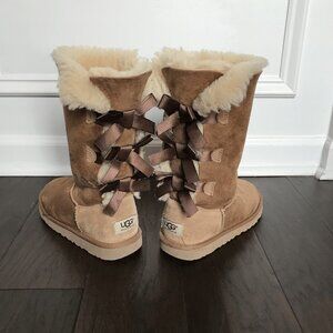 Girl's Bailey Bow Tall II Boot (Chestnut)